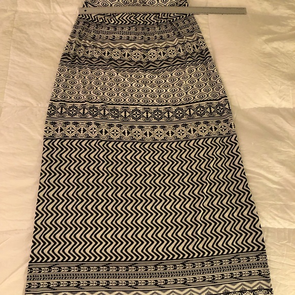 Sundress with built in bra. - Picture 7 of 9